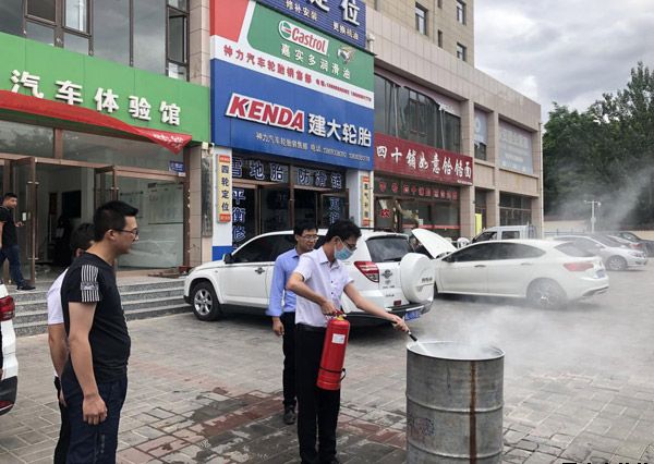 泓源新能源公司、出租車公司聯(lián)合開展消防安全演練(圖3)