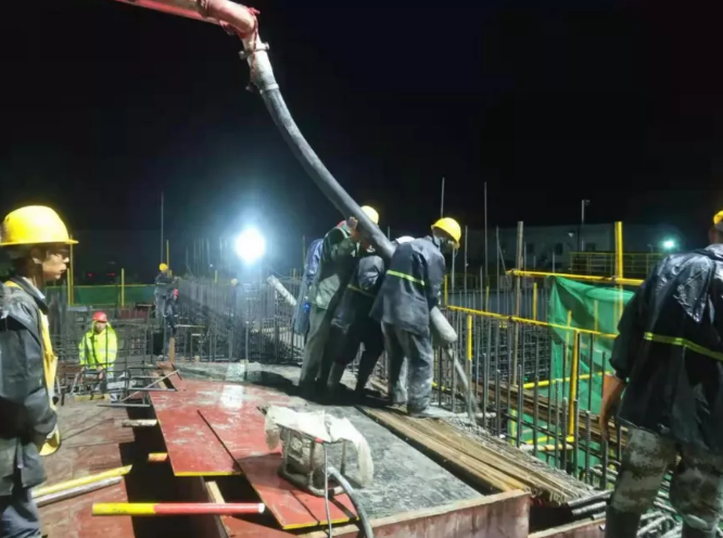 “國(guó)慶假日我在崗”——用堅(jiān)守書(shū)寫泓源精神(圖2)