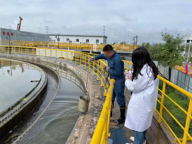 “國(guó)慶假日我在崗”——用堅(jiān)守書(shū)寫泓源精神(圖5)