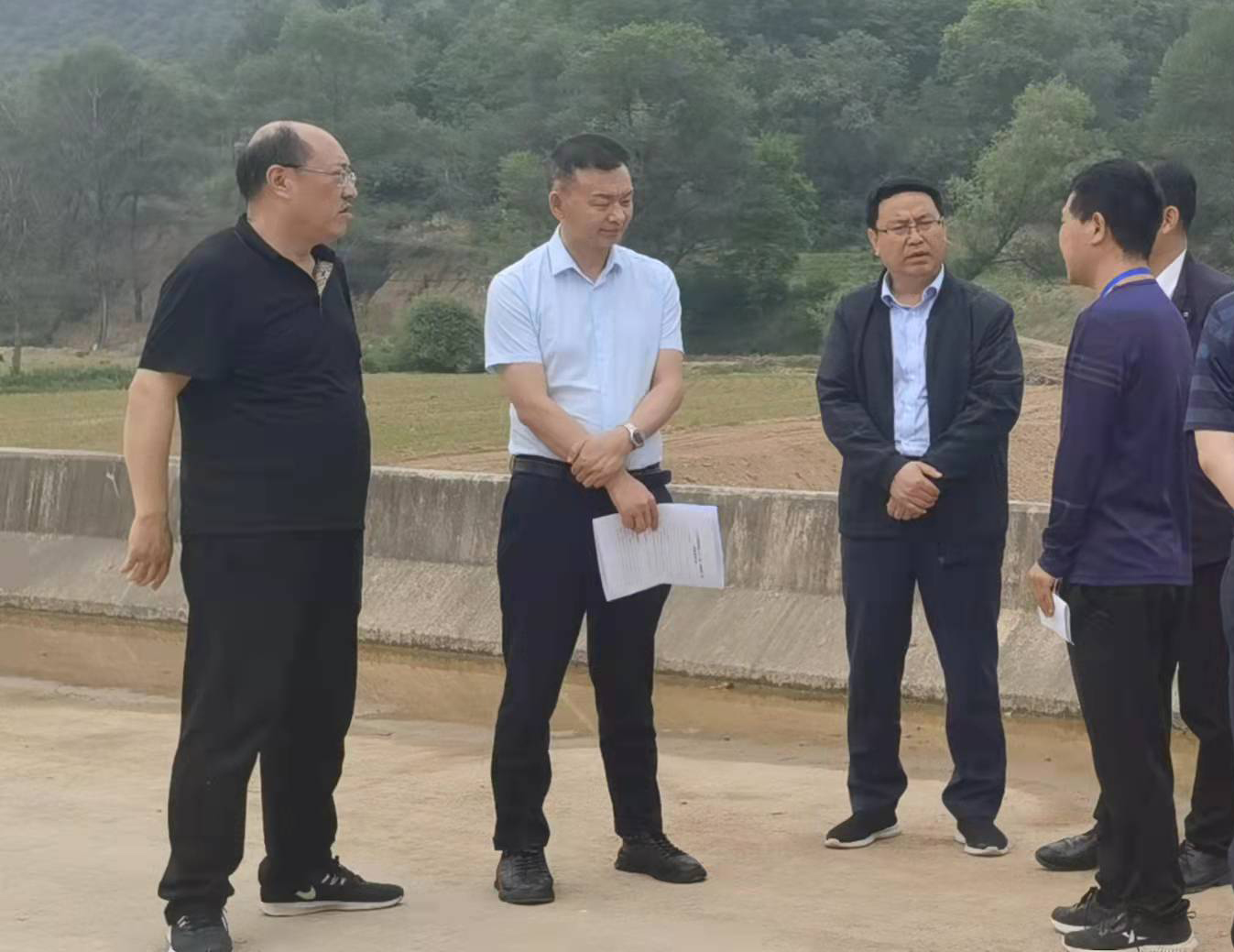 市產(chǎn)投集團赴甘肅水建公司開展全面調研(圖2) 市產(chǎn)投集團赴甘肅水建公司開展全面調研(圖2)