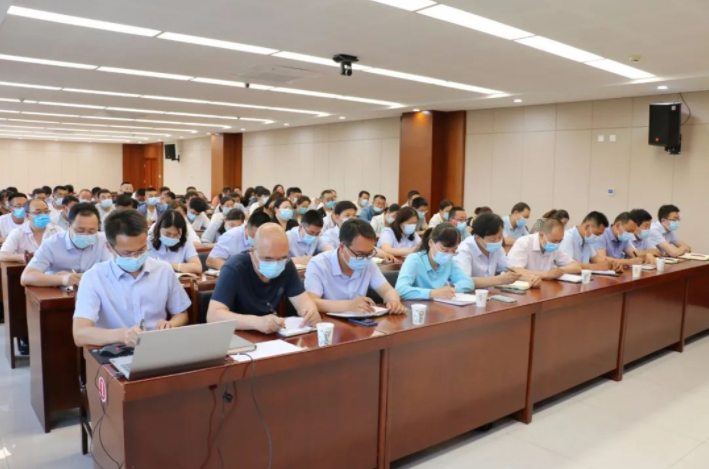 市產(chǎn)投集團召開劃轉(zhuǎn)企業(yè)甘肅水建公司全體職工會議(圖2) 市產(chǎn)投集團召開劃轉(zhuǎn)企業(yè)甘肅水建公司全體職工會議(圖2)